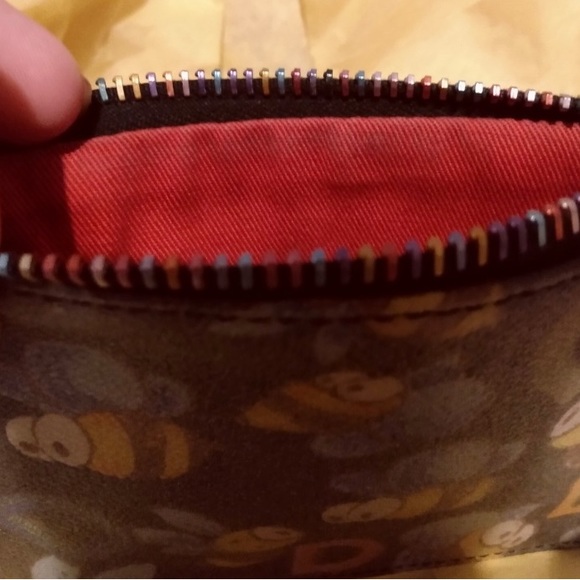 EUC: Vintage Rainbow Bumblebee Dooney & Bourke Rare coin bag Wristlet - Picture 7 of 11